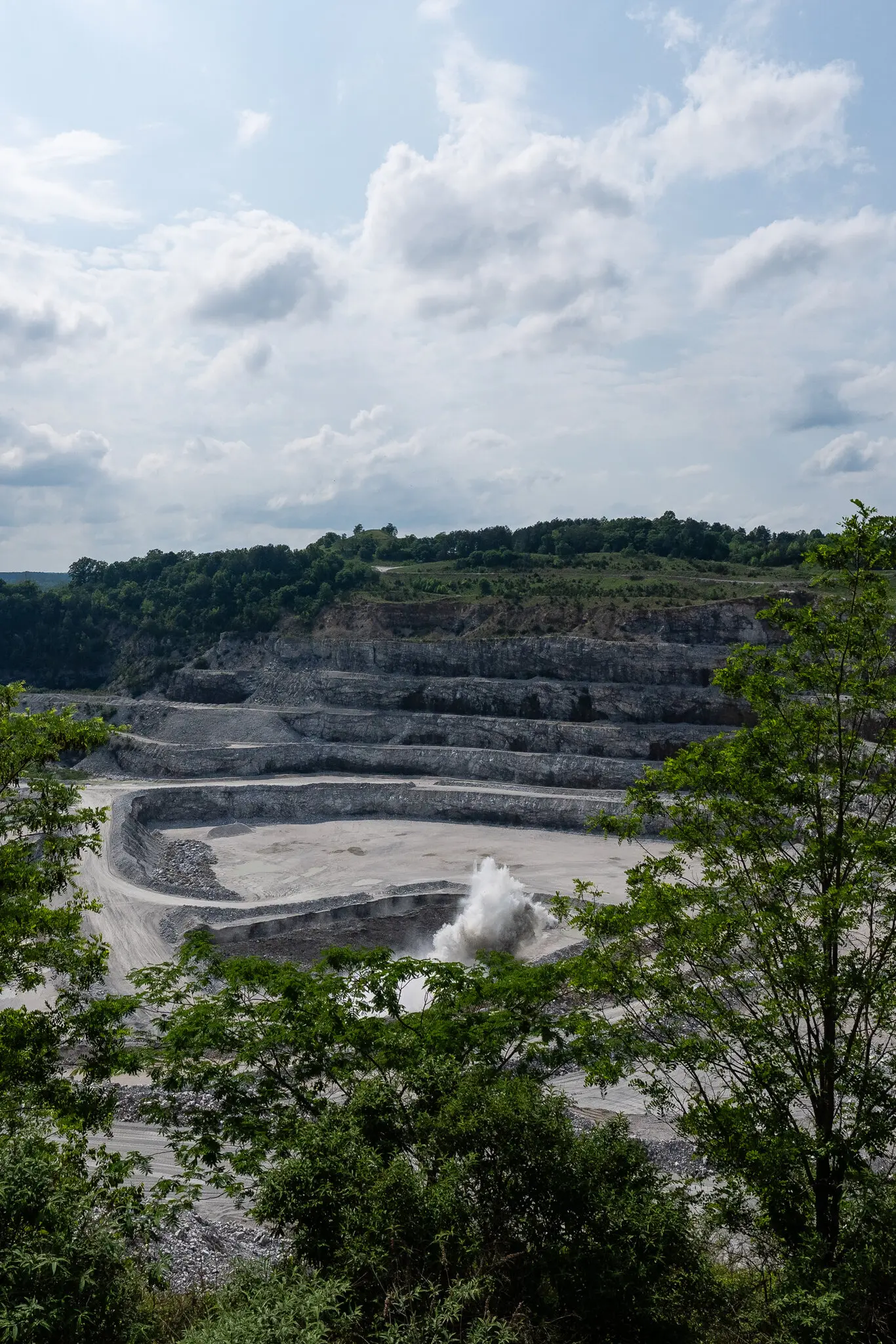 Глобальний дефіцит тротилу: війна проти України оголила слабкі ланцюги постачання